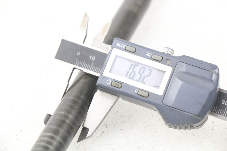 photo de VORDERRADACHSE YAMAHA XJ600 XJ DIVERSION 600 (1992 - 1997) - Alternative Perspektive