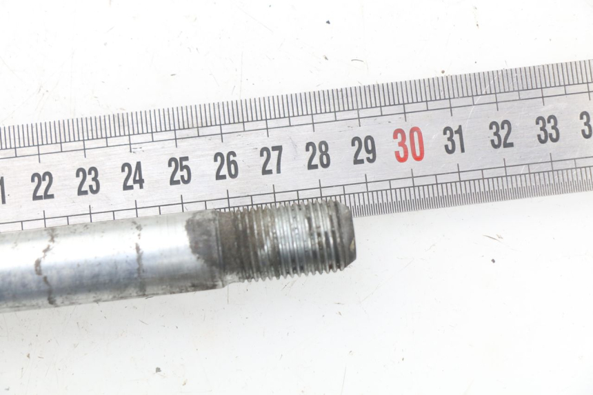 photo de VORDERRADACHSE YAMAHA XVS DRAG STAR DRAGSTAR 650 (1997 - 2007) - Zoom auf Gebrauchszustand