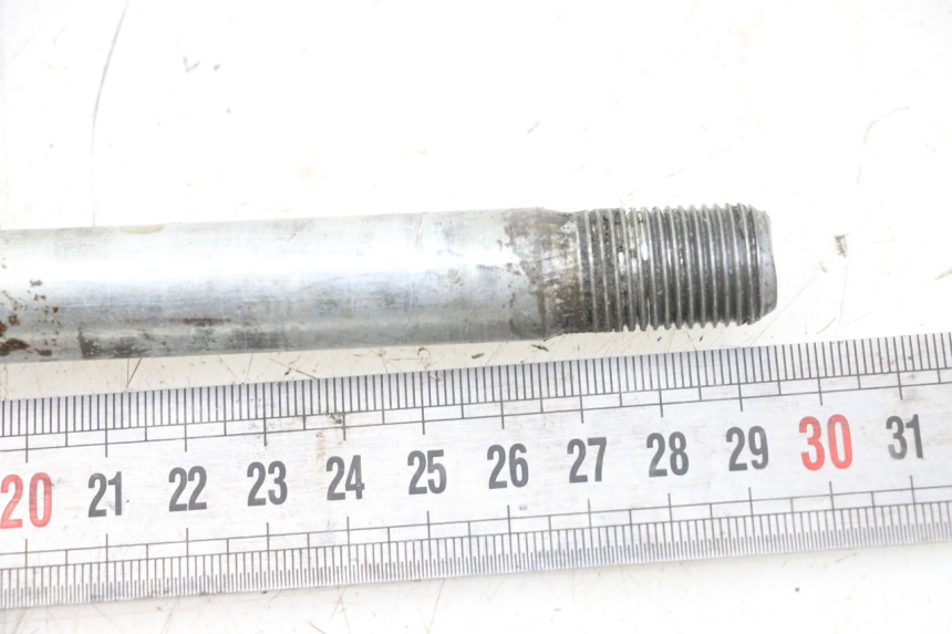 photo de VORDERRADACHSE YAMAHA XVS DRAG STAR DRAGSTAR 650 (1997 - 2007) - Detailansicht des Bauteils