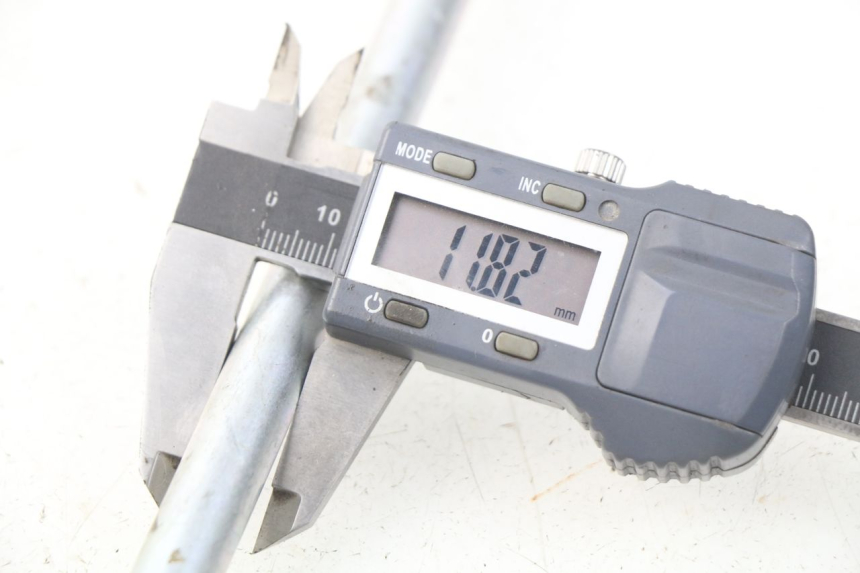 photo de VORDERRADACHSE YAMAHA YP MAJESTY 125 (2007 - 2010) - Alternative Perspektive