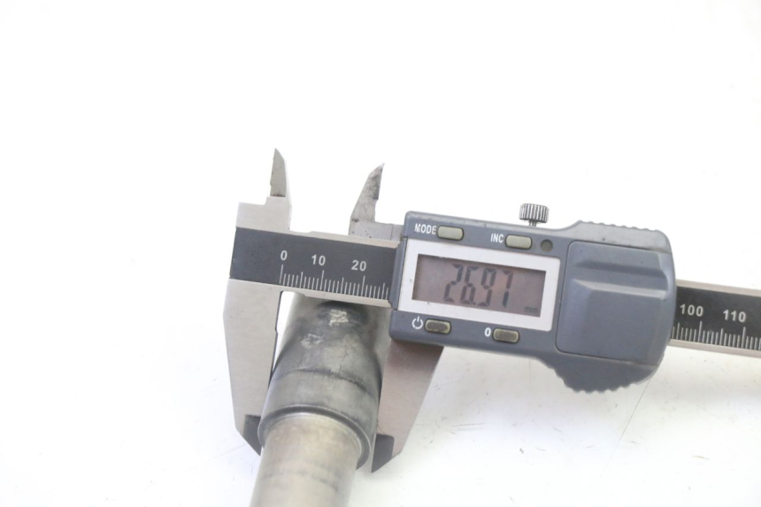 photo de VORDERRADACHSE YAMAHA YZF YZ-F 450 (2014 - 2016) - Technische Nahaufnahme