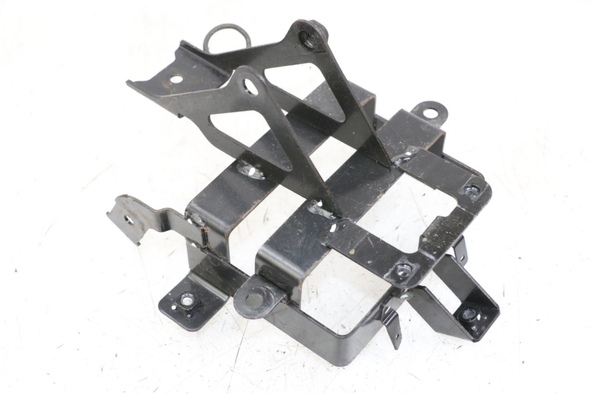 photo de BATTERIEKASTEN SUZUKI ADDRESS 110 (2015 - 2020) - Zoom auf Gebrauchszustand