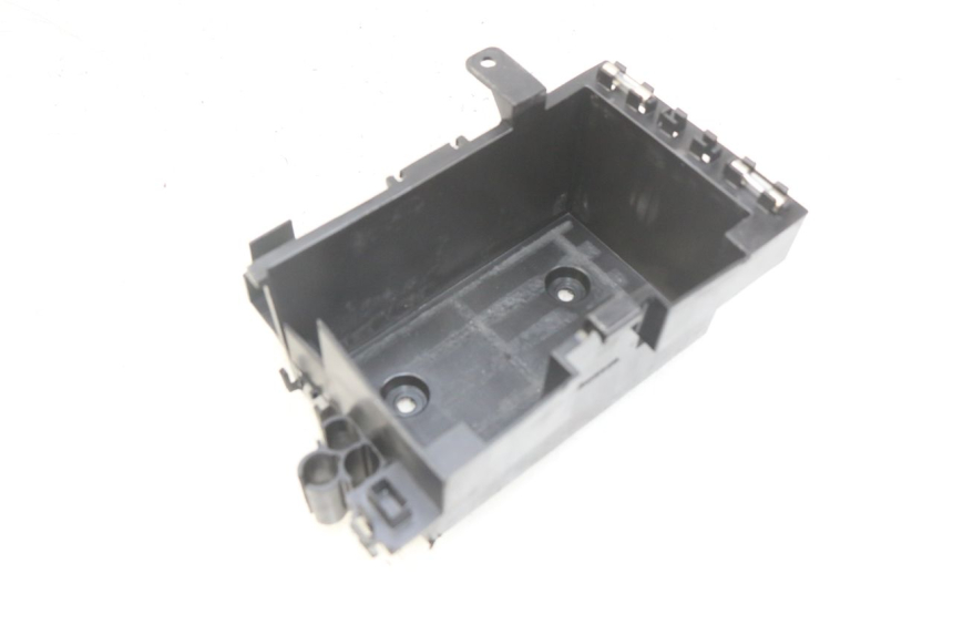 photo de BATTERIEFACH KYMCO AGILITY 16+ 4T 50 (2018 - 2023) - Alternative Perspektive