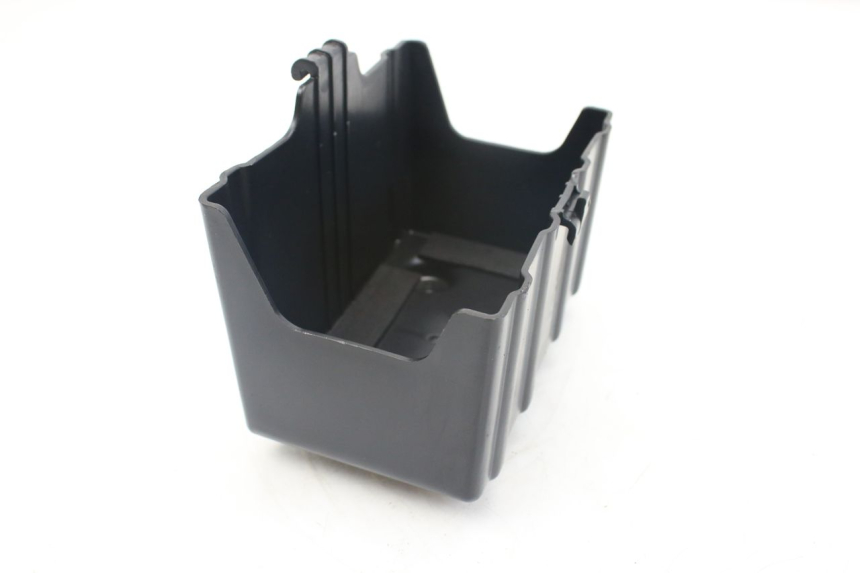 photo de BATTERIEFACH SYM CITYCOM CITY COM 125 (2009 - 2014) - Zoom auf Gebrauchszustand