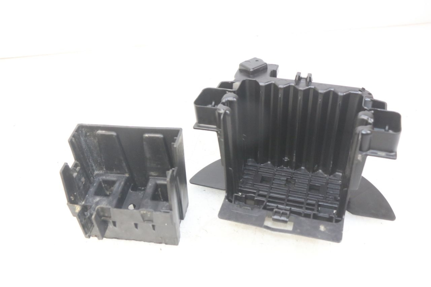 photo de BATTERIEFACH PEUGEOT CITYSTAR 2T 50 (2018 - 2021) - Hauptansicht