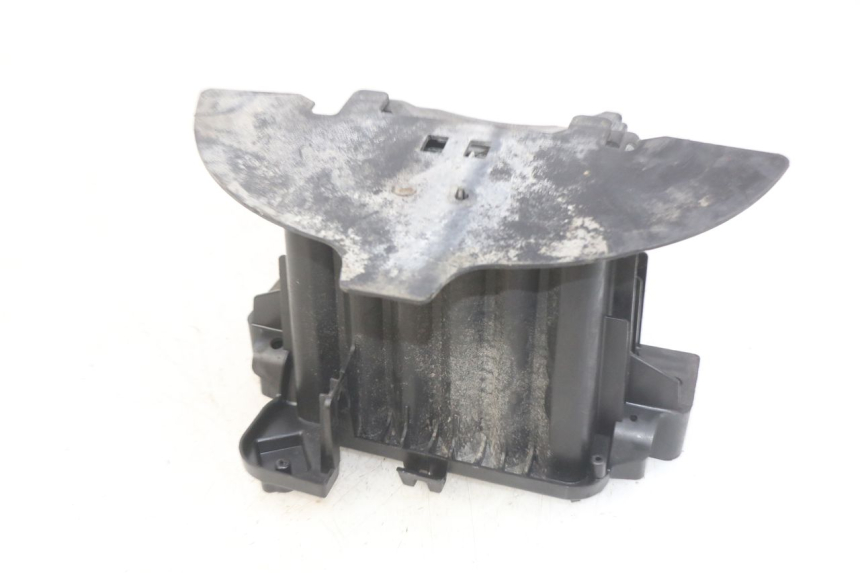 photo de BATTERIEFACH PEUGEOT CITYSTAR 125 (2011 - 2017) - Detailansicht des Bauteils