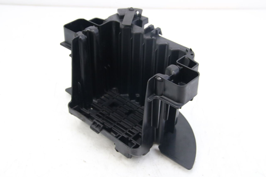 photo de BATTERIEFACH PEUGEOT CITYSTAR 50 (2013 - 2017) - Zoom auf Gebrauchszustand