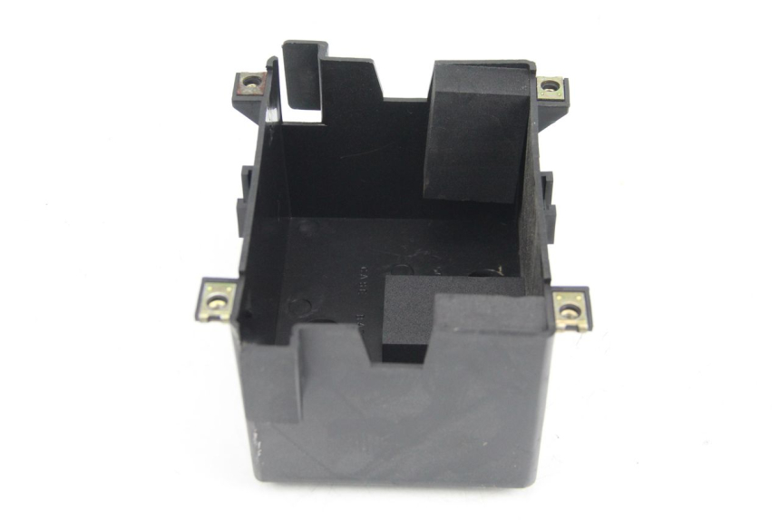 photo de BATTERIEKASTEN KYMCO DINK 4T 50 (2007 - 2018) - Details der Befestigungspunkte