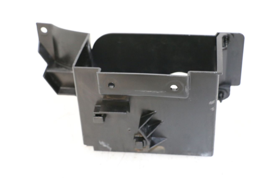 photo de BATTERIEFACH YAMAHA FJR ABS 1300 (2006 - 2012) - Zoom auf Gebrauchszustand