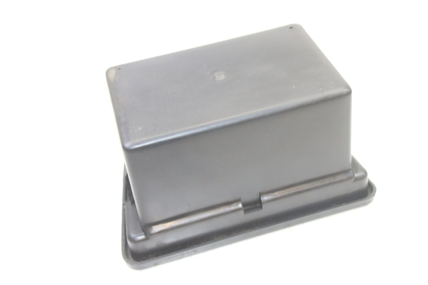 photo de BATTERIEFACH VENESI FLY RETRO 4T 50 (2020 - 2025) - Oberflächenzustand und Material