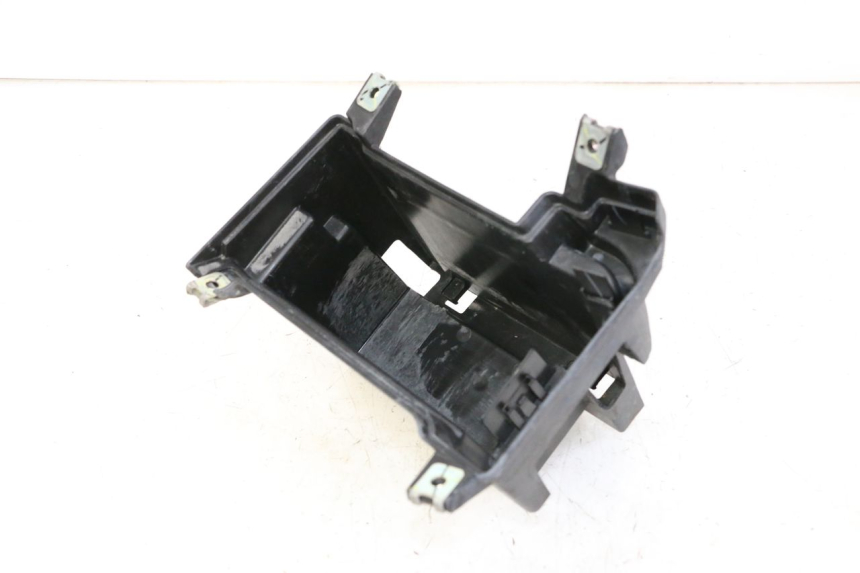 photo de BATTERIEKASTEN HONDA FORZA ABS 300 (2013 - 2017) - Technische Nahaufnahme