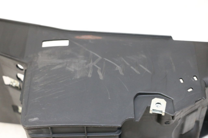 photo de BATTERIEKASTEN BMW G310 R 310 (2016 - 2020) - Detailansicht des Bauteils