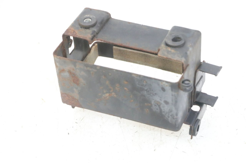 photo de BATTERIEFACH SUZUKI GS GSE 500 (2001 - 2003) - Zoom auf Gebrauchszustand