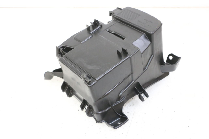 photo de BATTERIEKASTEN HONDA FORZA 125 (2021 - 2025) - Zoom auf Gebrauchszustand