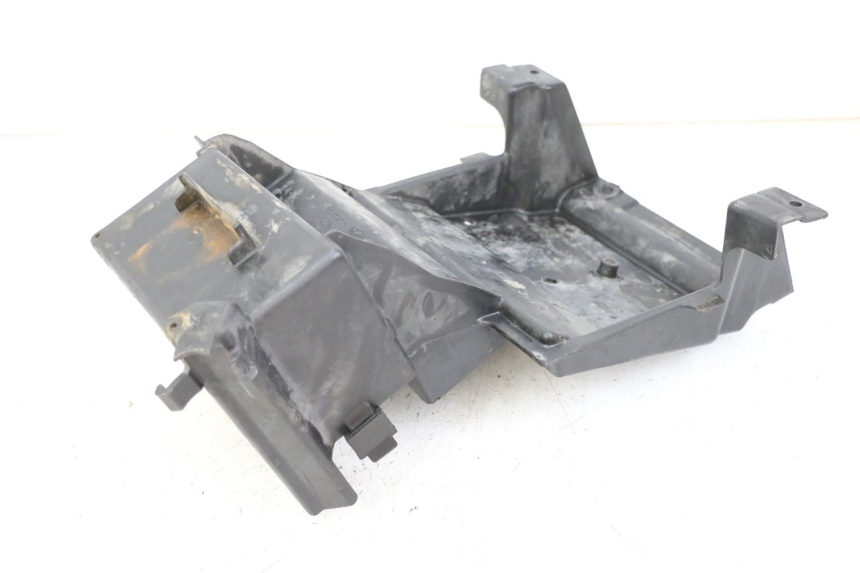 photo de BATTERIEFACH KAWASAKI ZR7 ZR-7 S 750 (1999 - 2004) - Zoom auf Gebrauchszustand