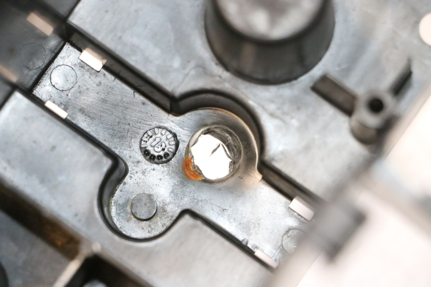 photo de BATTERIEKASTEN PEUGEOT LUDIX PRO 2T 50 (2010 - 2017) - Detailansicht des Bauteils