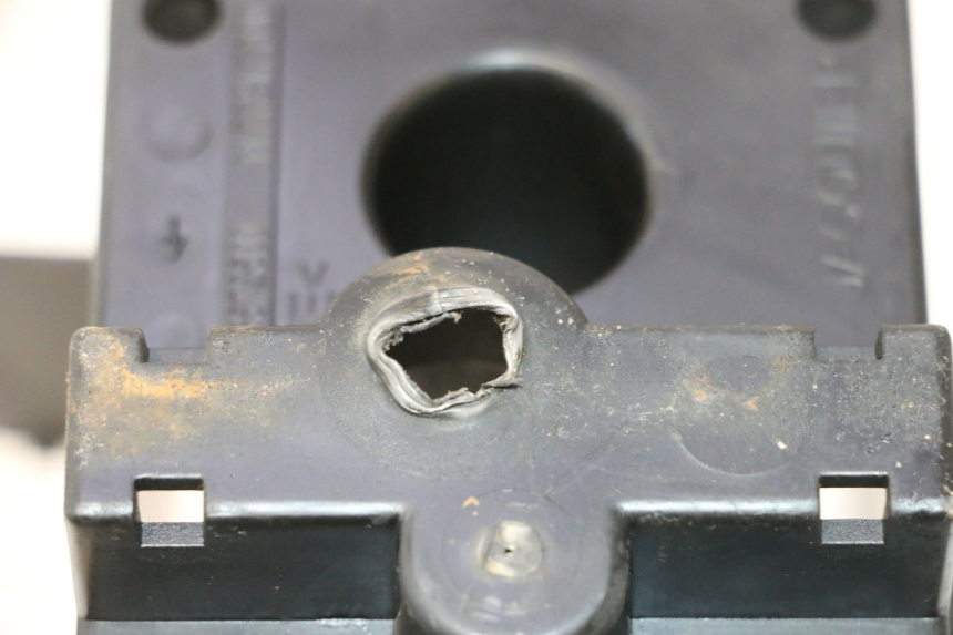 photo de BATTERIEKASTEN PEUGEOT LUDIX PRO 2T 50 (2010 - 2017) - Zoom auf Gebrauchszustand