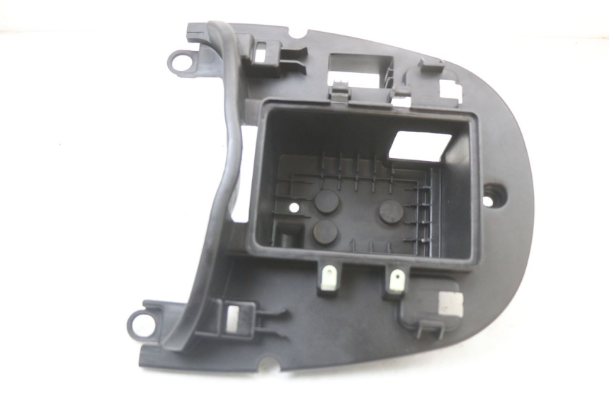 photo de BATTERIEFACH PEUGEOT DJANGO 125 (2014 - 2017) - Detailansicht des Bauteils