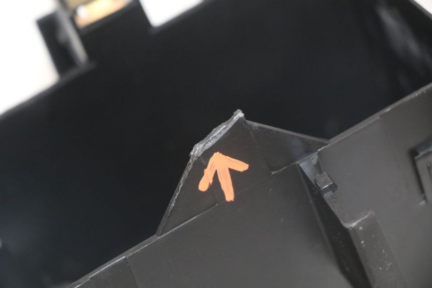 photo de BATTERIEFACH PEUGEOT LUDIX 50 (2005 - 2007) - Alternative Perspektive