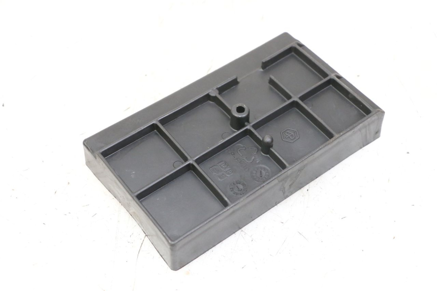 photo de BATTERIEKASTEN PIAGGIO VESPA LX IE 125 (2010 - 2012) - Detailansicht des Bauteils