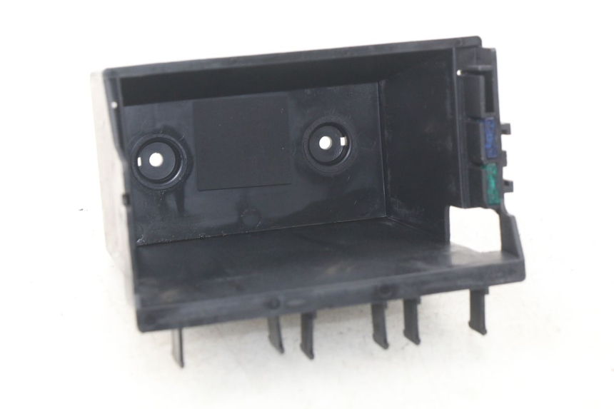 photo de BATTERIEFACH DAELIM S2 FI 125 (2008 - 2017) - Zoom auf Gebrauchszustand