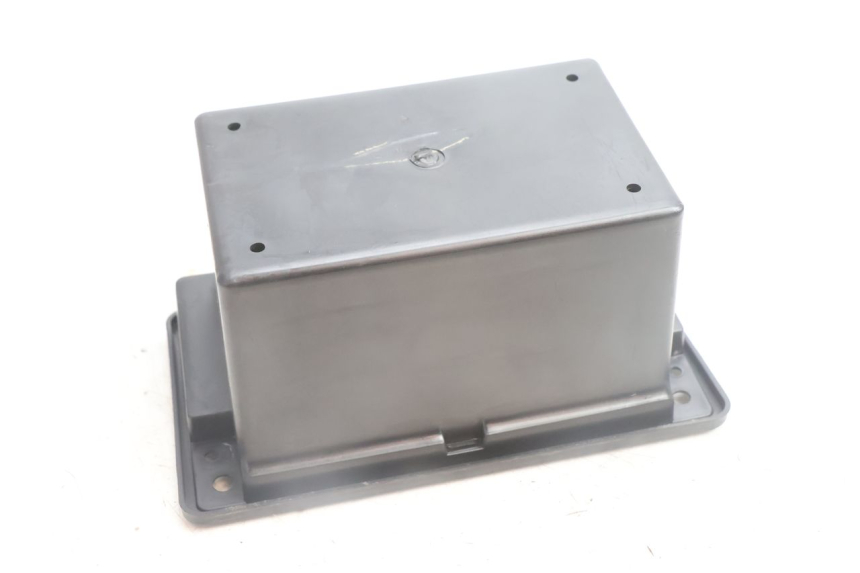 photo de BATTERIEKASTEN JM MOTORS SANTANA EVO 50 (2024 - 2026) - Alternative Perspektive
