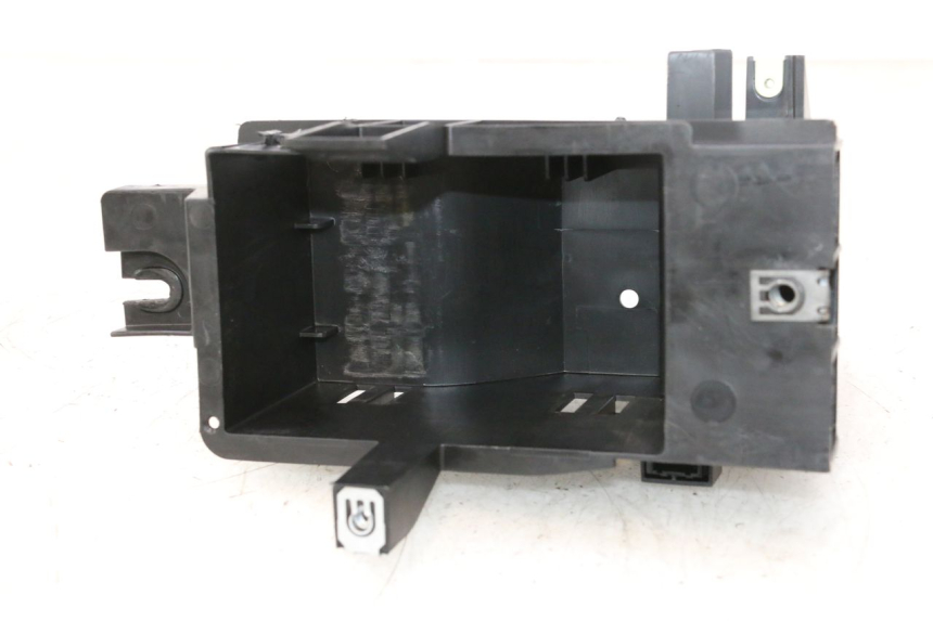 photo de BATTERIEKASTEN PEUGEOT SATELIS 125 (2013 - 2018) - Zoom auf Gebrauchszustand