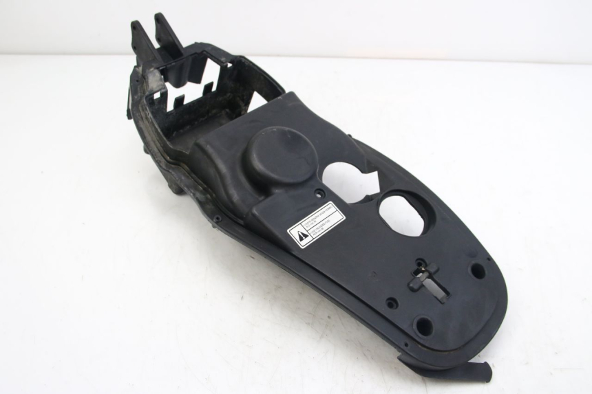 photo de BATTERIEFACH APRILIA SCARABEO 4T 50 (2009 - 2017) - Hauptansicht