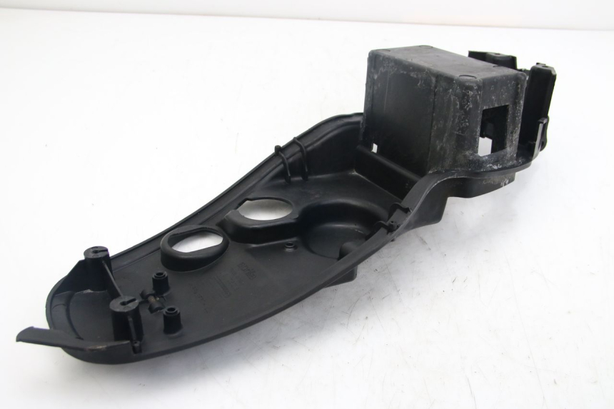 photo de BATTERIEFACH APRILIA SCARABEO 4T 50 (2009 - 2017) - Hochauflösende Nahaufnahme