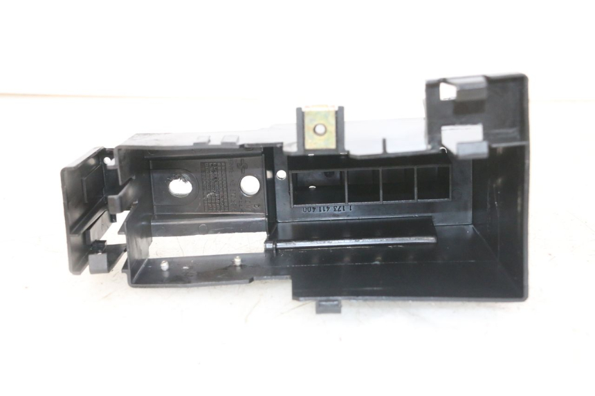 photo de BATTERIEKASTEN PEUGEOT SPEEDFIGHT 2 LC 50 (2000 - 2009) - Alternative Perspektive