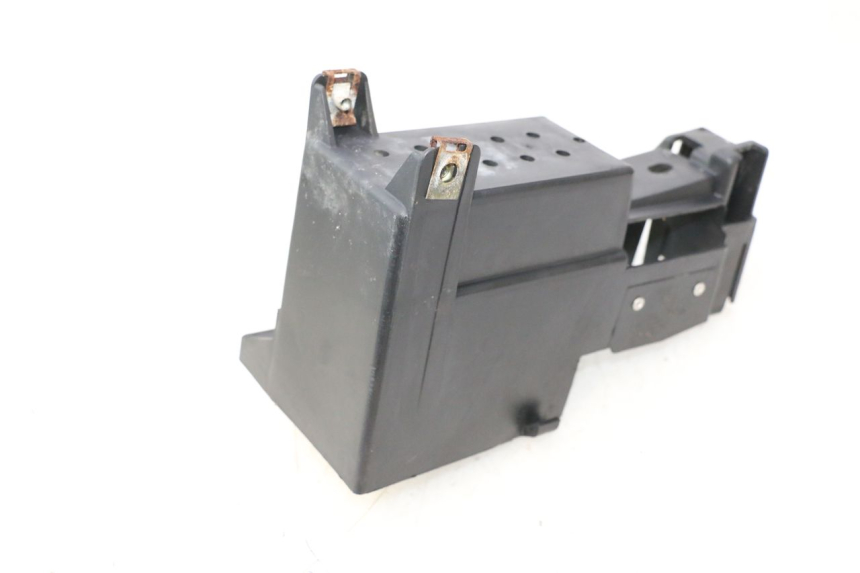 photo de BATTERIEFACH PEUGEOT SPEEDFIGHT LC 50 (1996 - 2002) - Detailansicht des Bauteils