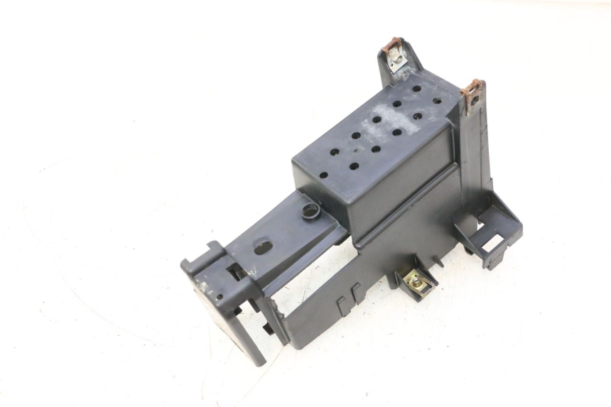 photo de BATTERIEFACH PEUGEOT SPEEDFIGHT LC 50 (1996 - 2002) - Zoom auf Gebrauchszustand