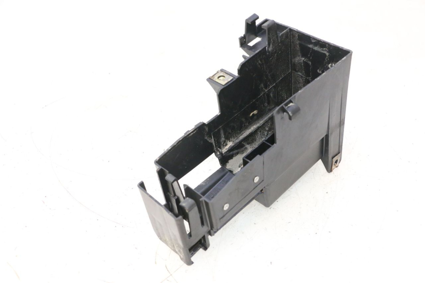 photo de BATTERIEFACH PEUGEOT SPEEDFIGHT LC 50 (1996 - 2002) - Technische Nahaufnahme