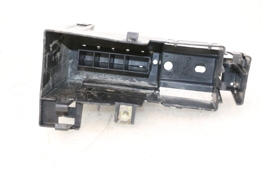 photo de BATTERIEFACH PEUGEOT SPEEDFIGHT LC 50 (1996 - 2002) - Gesamtansicht des Produkts