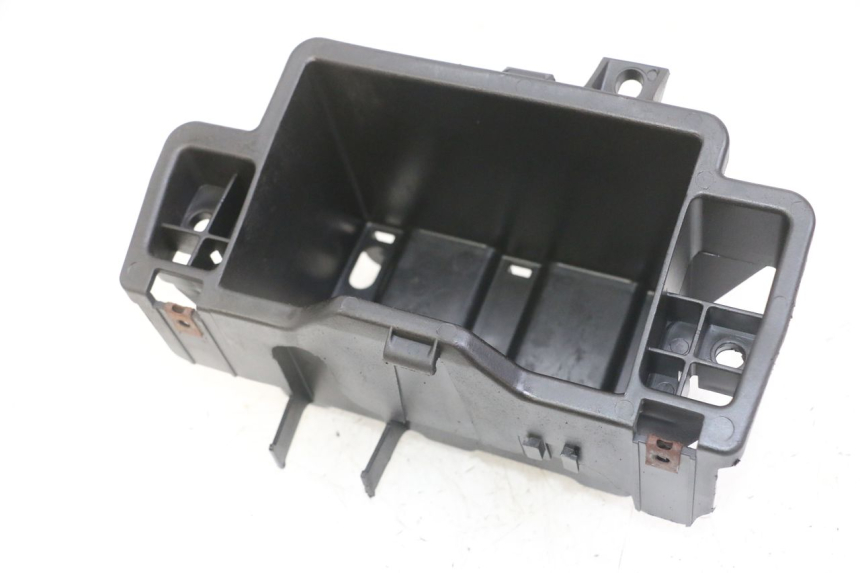 photo de BATTERIEKASTEN PIAGGIO SUPER LX 125 (2000 - 2003) - Hauptansicht