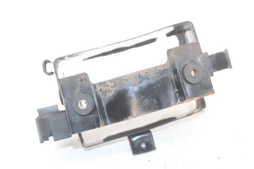 photo de BATTERIEKASTEN SUZUKI GS F 500 (2004 - 2007) - Details der Befestigungspunkte