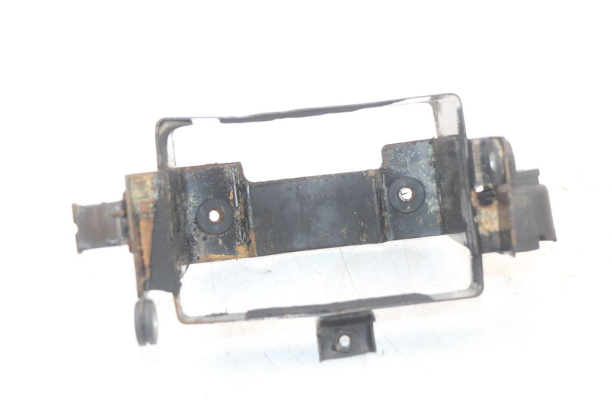 photo de BATTERIEKASTEN SUZUKI GS F 500 (2004 - 2007) - Oberflächenzustand und Material