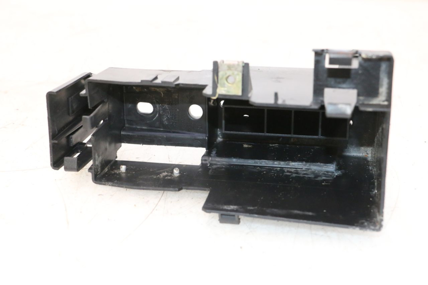 photo de BATTERIEKASTEN PEUGEOT TREKKER 50 (1995 - 2004) - Technische Nahaufnahme