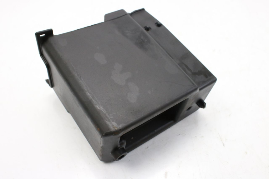 photo de BATTERIEFACH PIAGGIO VESPA GTS IGET ABS 125 (2017 - 2023) - Alternative Perspektive