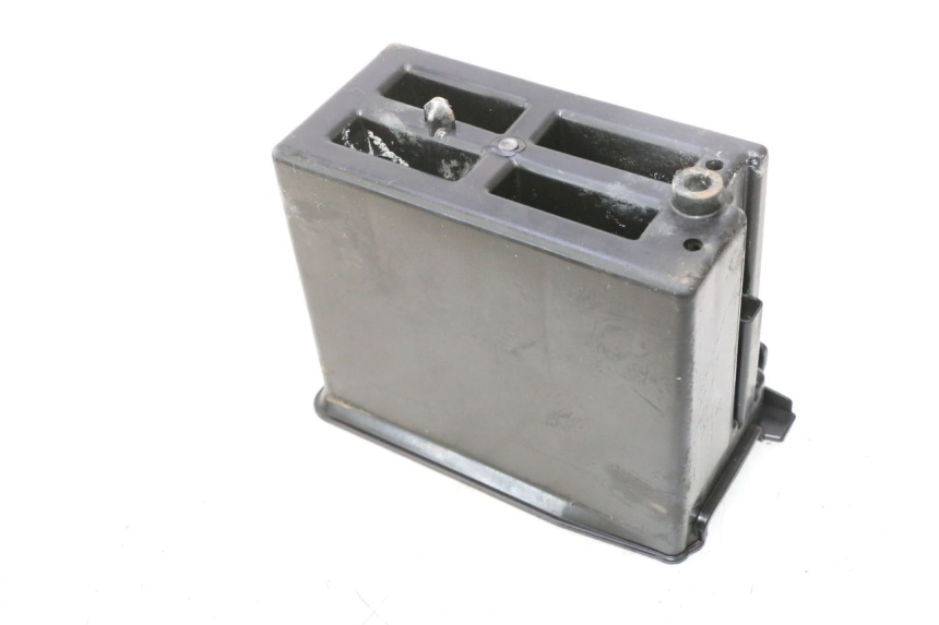photo de BATTERIEFACH PIAGGIO VESPA PRIMAVERA 2T 50 (2013 - 2018) - Alternative Perspektive