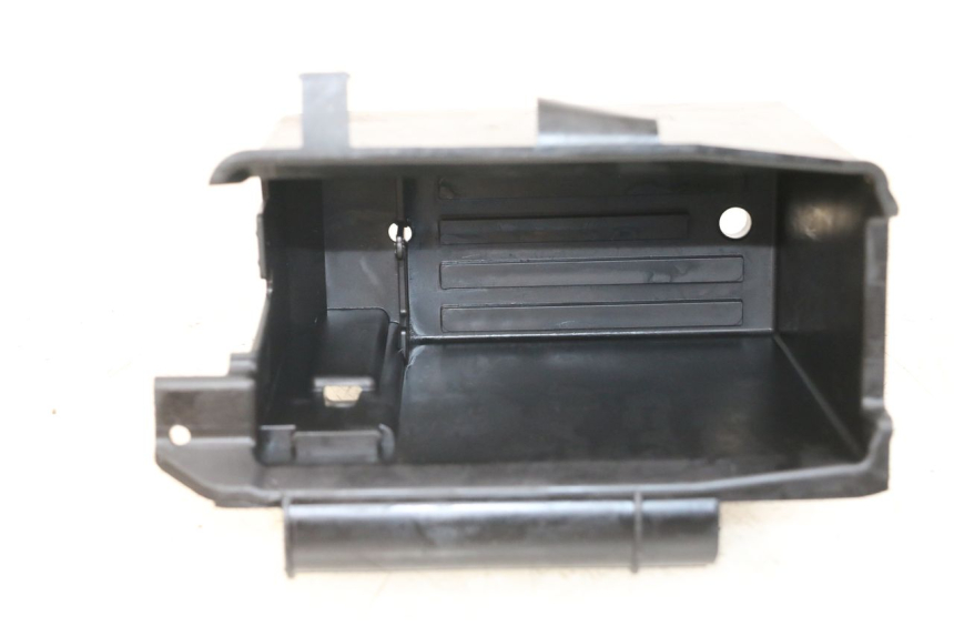 photo de BATTERIEKASTEN PIAGGIO VESPA PRIMAVERA 4T 50 (2021 - 2024) - Hauptansicht