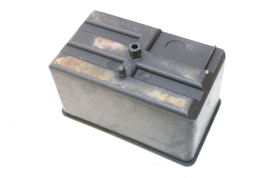 photo de BATTERIEFACH PIAGGIO VESPA S 2T 50 (2007 - 2014) - Zoom auf Gebrauchszustand