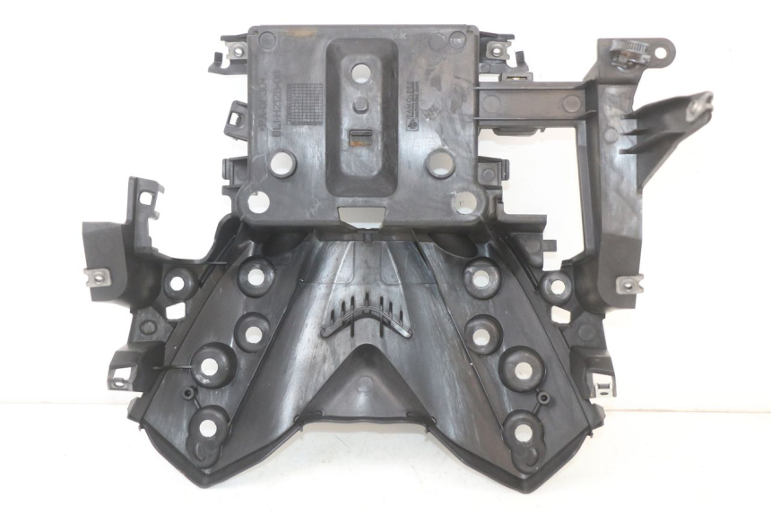 photo de BATTERIEFACH YAMAHA XMAX X-MAX ABS 125 (2017 - 2020) - Alternative Perspektive