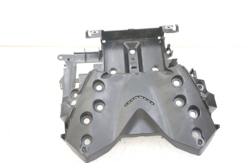 photo de BATTERIEFACH YAMAHA XMAX X-MAX ABS 125 (2017 - 2020) - Kennzeichnungen und Originalreferenzen