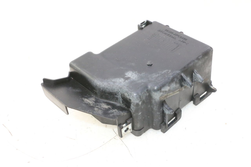 photo de BATTERIEKASTEN HONDA XLV VARADERO 125 (2007 - 2012) - Zoom auf Gebrauchszustand