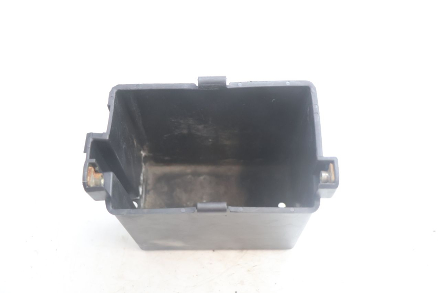 photo de BATTERIEKASTEN YAMAHA XV VIRAGO 535 (1988 - 2004) - Detailansicht des Bauteils