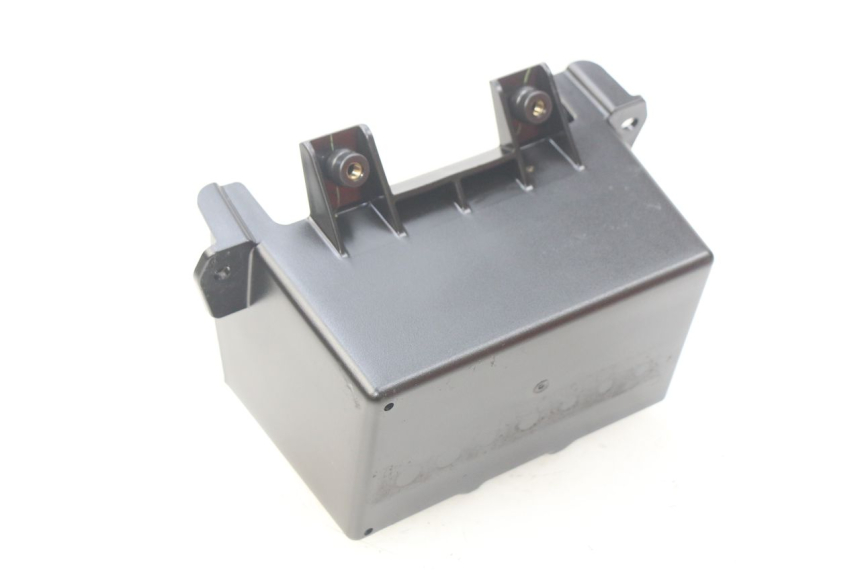 photo de BATTERIEFACH KAWASAKI Z 650 (2016 - 2019) - Detailansicht des Bauteils