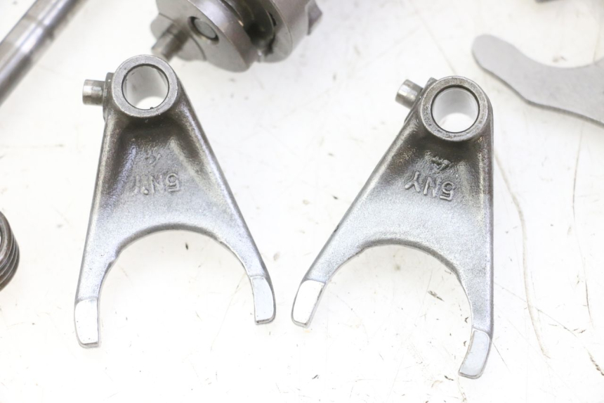 photo de SCHALTWALZE YAMAHA YZ 125 (1998 - 2005) - Oberflächenzustand und Material