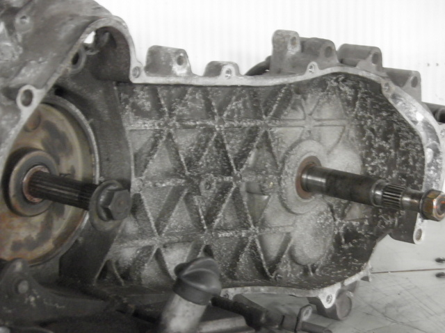 photo de MOTORGEHÄUSE PIAGGIO MP3 RL 125 (2006 - 2014) - Details der Befestigungspunkte