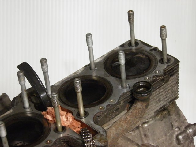 photo de MOTORGEHÄUSE SUZUKI GSF N BANDIT 600 (1996 - 1999) - Detailansicht des Bauteils